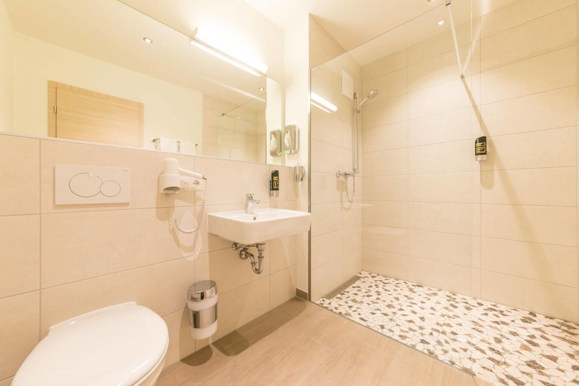 Ammi Hotel Garni Inning am Ammersee Bagian luar foto